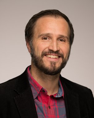 Portrait photo of Jochen Schwind