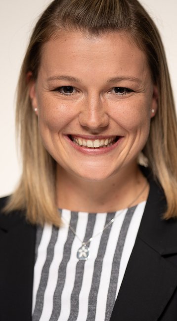 Portraitfoto Prof. Dr. Annika Jahn