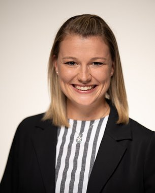 Portraitfoto Prof. Dr. Annika Jahn