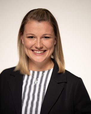 Portraitfoto Prof. Dr. Annika Jahn