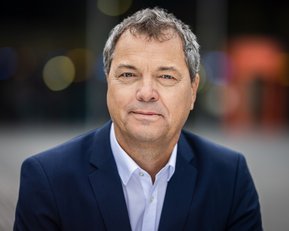 Porträt Prof. Dr. Christof Hettich, Vorstandsvorsitzender der SRH (© SRH)