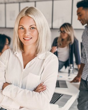 Studierende bei einer Gruppenarbeit